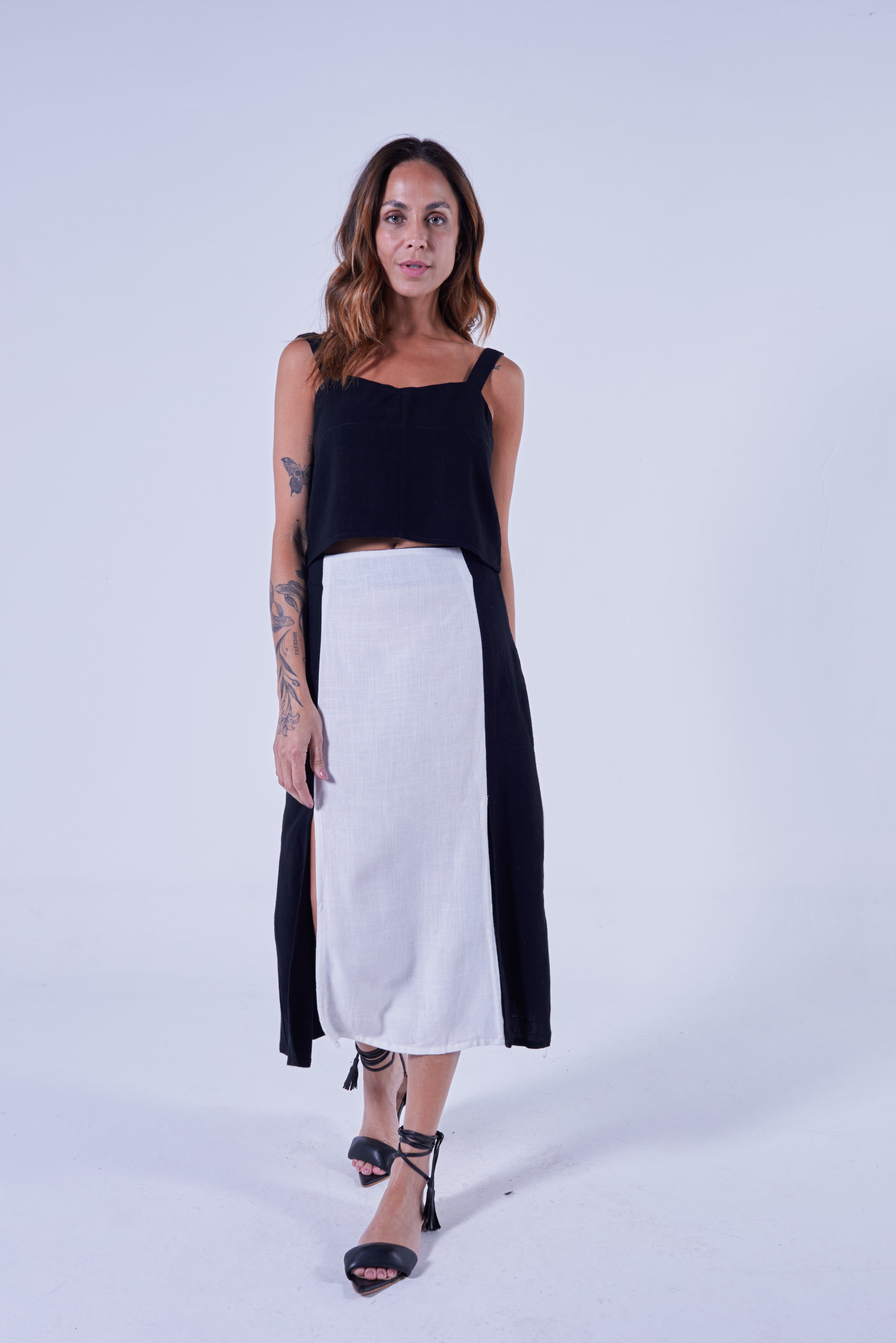 Saia Bruna Preto e Branco