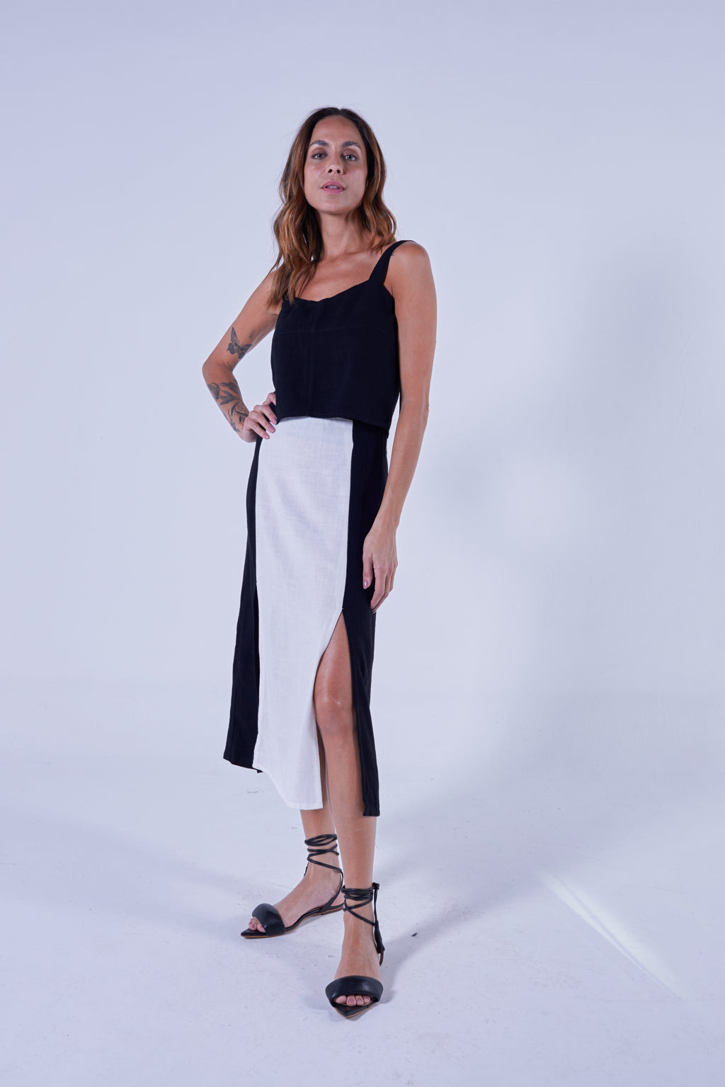 Saia Bruna Preto e Branco