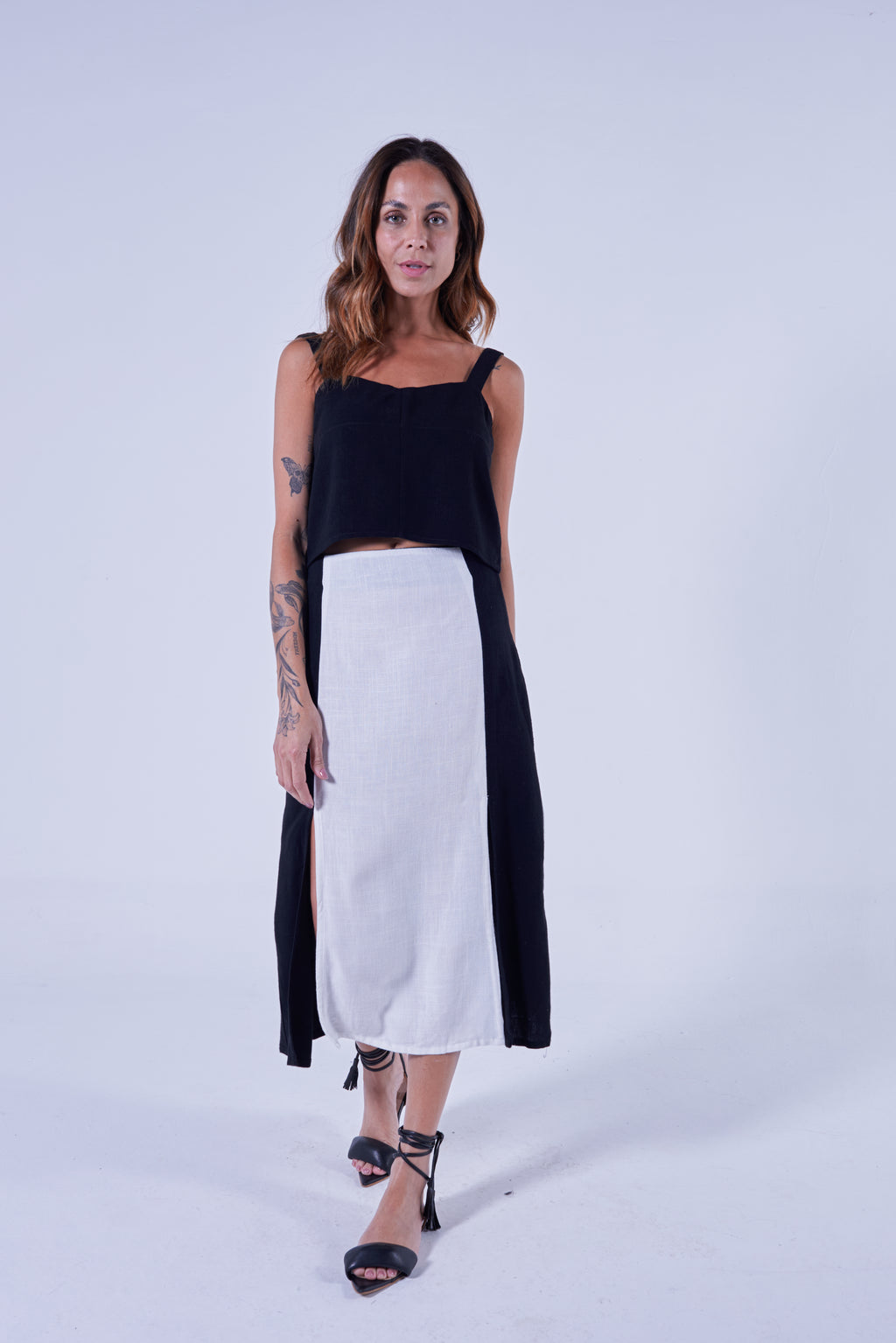 Saia Bruna Preto e Branco